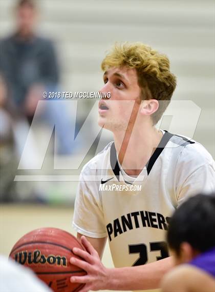 Thumbnail 1 in Fountain Lake @ Bigelow (Perry County Classic) photogallery.
