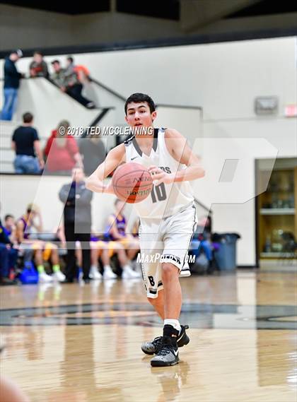 Thumbnail 3 in Fountain Lake @ Bigelow (Perry County Classic) photogallery.