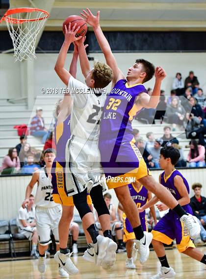 Thumbnail 3 in Fountain Lake @ Bigelow (Perry County Classic) photogallery.