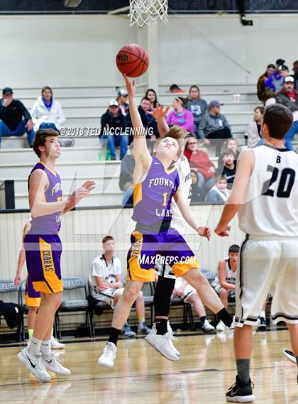 Thumbnail 1 in Fountain Lake @ Bigelow (Perry County Classic) photogallery.