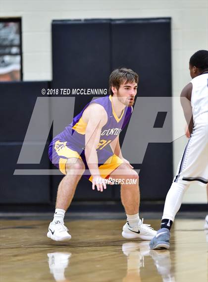 Thumbnail 2 in Fountain Lake @ Bigelow (Perry County Classic) photogallery.