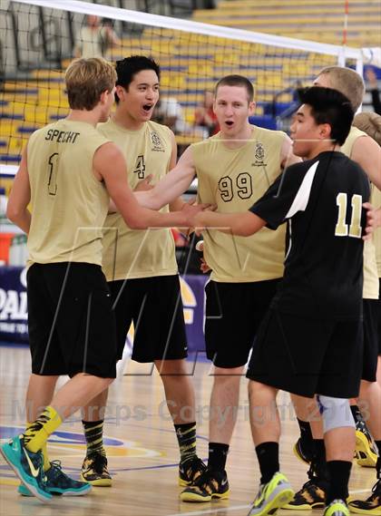 Thumbnail 3 in Parker vs. Bishop Montgomery (CIF SoCal Regional D3 Final) photogallery.