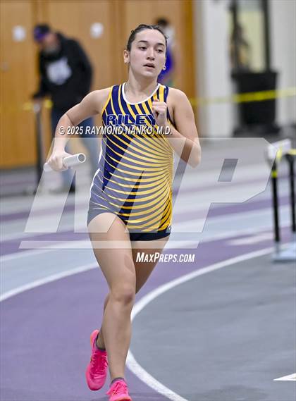 Thumbnail 3 in Taylor HSR Qualifier (4 x800m Relay)   photogallery.