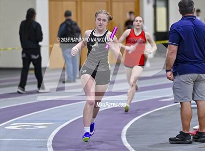 Thumbnail 2 in Taylor HSR Qualifier (4 x800m Relay)   photogallery.