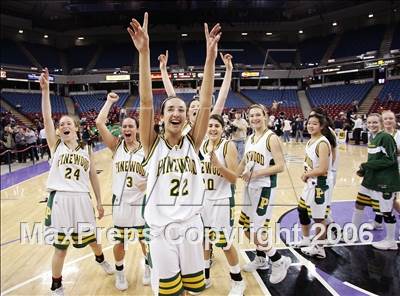 Thumbnail 1 in Pacific Hills vs. Pinewood (CIF State D5 Final) photogallery.