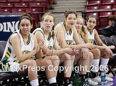Thumbnail 3 in Pacific Hills vs. Pinewood (CIF State D5 Final) photogallery.