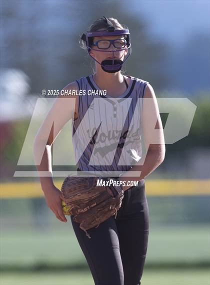 Thumbnail 2 in Montgomery @ Healdsburg photogallery.