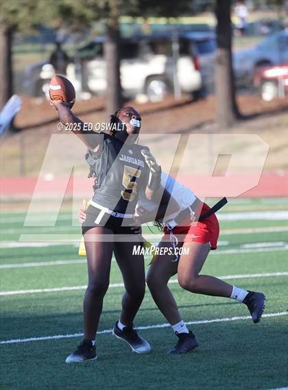 Thumbnail 2 in De Anza @ Bethel photogallery.