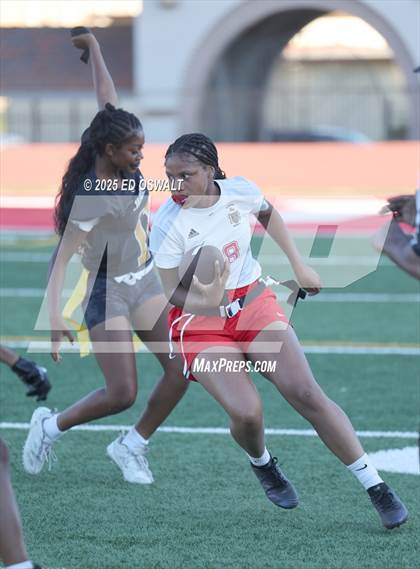 Thumbnail 2 in De Anza @ Bethel photogallery.