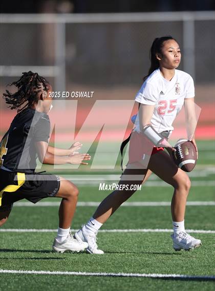 Thumbnail 1 in De Anza @ Bethel photogallery.