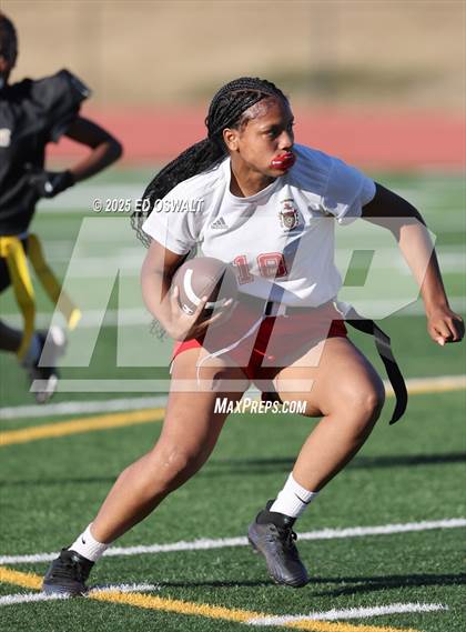 Thumbnail 1 in De Anza @ Bethel photogallery.