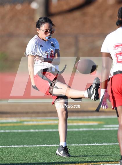 Thumbnail 3 in De Anza @ Bethel photogallery.