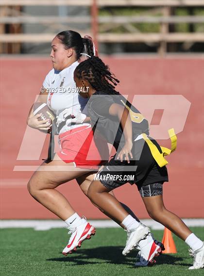 Thumbnail 1 in De Anza @ Bethel photogallery.