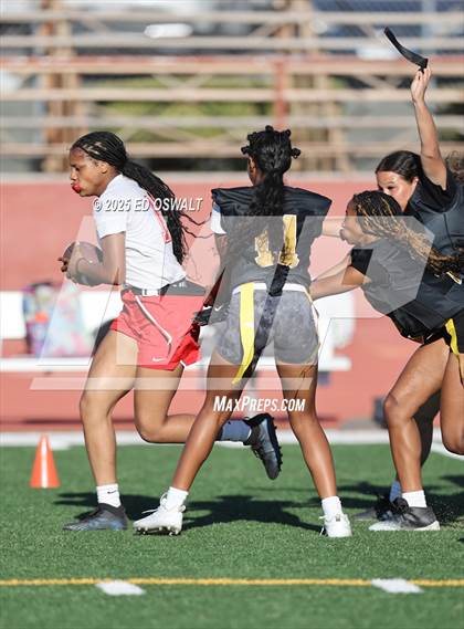 Thumbnail 3 in De Anza @ Bethel photogallery.