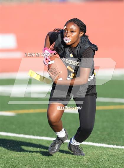 Thumbnail 1 in De Anza @ Bethel photogallery.