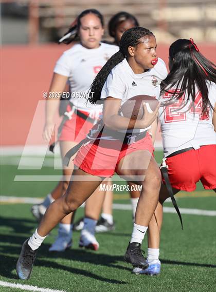 Thumbnail 2 in De Anza @ Bethel photogallery.