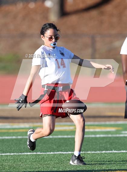 Thumbnail 1 in De Anza @ Bethel photogallery.