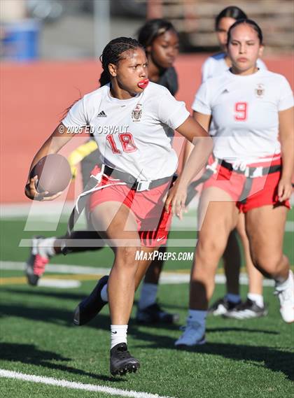 Thumbnail 1 in De Anza @ Bethel photogallery.