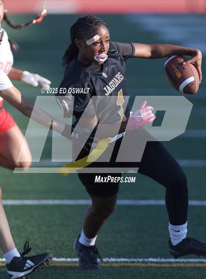 Thumbnail 1 in De Anza @ Bethel photogallery.