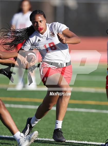 Thumbnail 1 in De Anza @ Bethel photogallery.