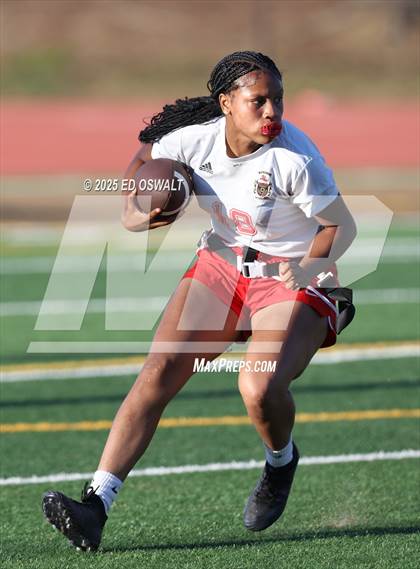 Thumbnail 2 in De Anza @ Bethel photogallery.