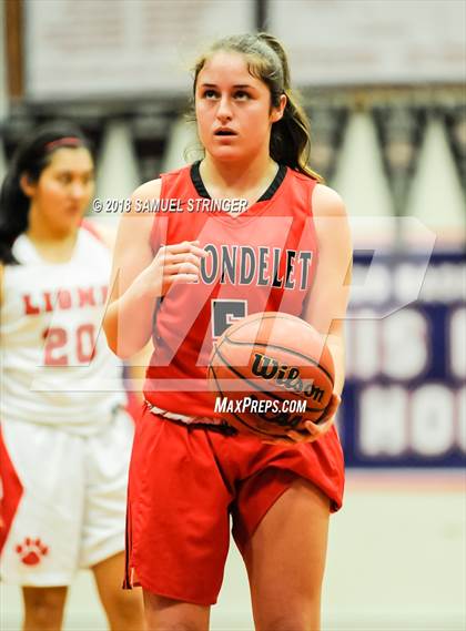 Thumbnail 1 in McClatchy vs. Carondelet (Lamorinda Classic) photogallery.