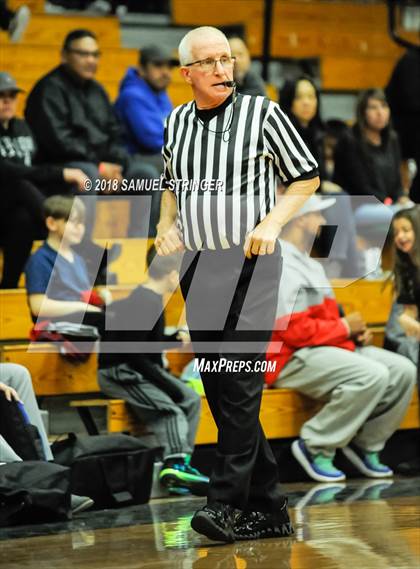 Thumbnail 2 in McClatchy vs. Carondelet (Lamorinda Classic) photogallery.