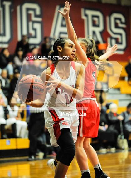 Thumbnail 2 in McClatchy vs. Carondelet (Lamorinda Classic) photogallery.