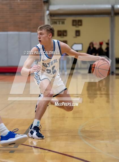 Thumbnail 2 in Curtis vs Olympia (SPSL 4A playoff) photogallery.
