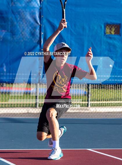 Thumbnail 2 in 5A Region 1 Tennis Tournament photogallery.