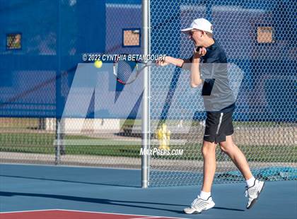 Thumbnail 2 in 5A Region 1 Tennis Tournament photogallery.