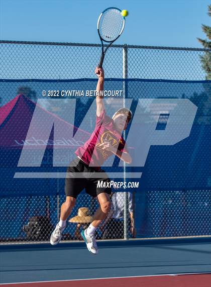Thumbnail 2 in 5A Region 1 Tennis Tournament photogallery.