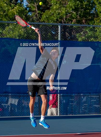 Thumbnail 2 in 5A Region 1 Tennis Tournament photogallery.