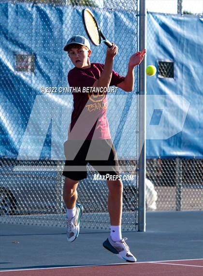 Thumbnail 1 in 5A Region 1 Tennis Tournament photogallery.