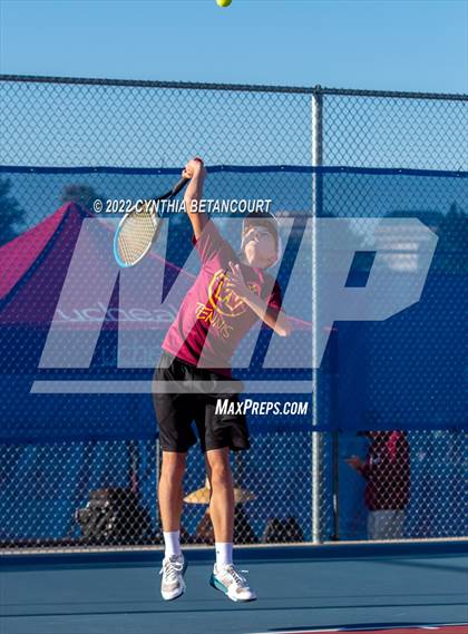 Thumbnail 3 in 5A Region 1 Tennis Tournament photogallery.