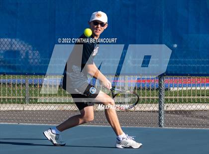 Thumbnail 2 in 5A Region 1 Tennis Tournament photogallery.