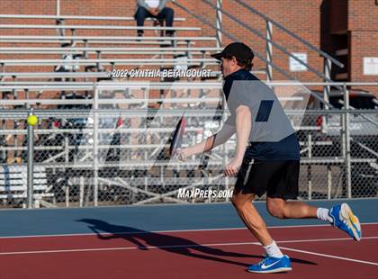 Thumbnail 3 in 5A Region 1 Tennis Tournament photogallery.