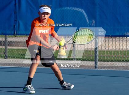 Thumbnail 2 in 5A Region 1 Tennis Tournament photogallery.