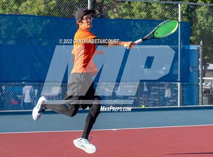 Thumbnail 2 in 5A Region 1 Tennis Tournament photogallery.