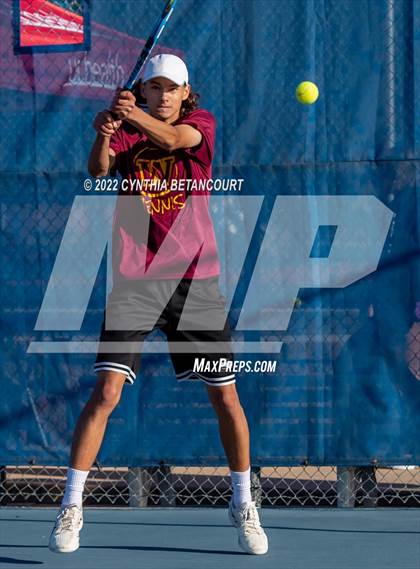 Thumbnail 1 in 5A Region 1 Tennis Tournament photogallery.