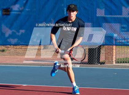 Thumbnail 1 in 5A Region 1 Tennis Tournament photogallery.
