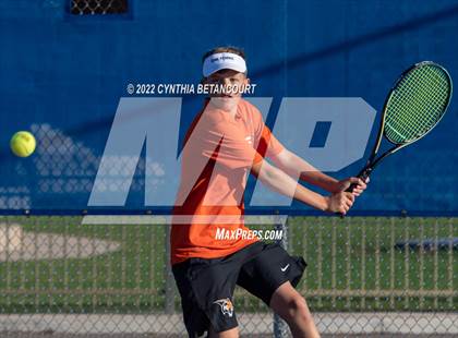 Thumbnail 3 in 5A Region 1 Tennis Tournament photogallery.