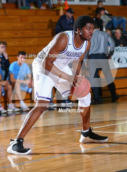 Thumbnail 3 in Sacramento vs. Pleasant Valley (Adidas Challenge) photogallery.