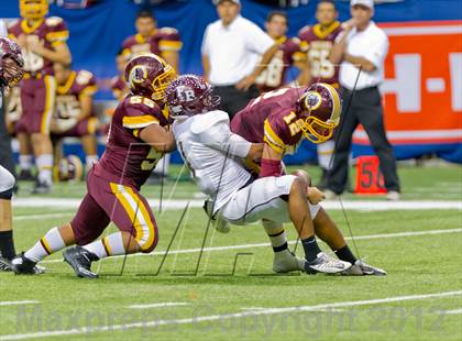 Thumbnail 1 in Flour Bluff vs. Harlandale (UIL 4A Division 1 Area Playoff) photogallery.