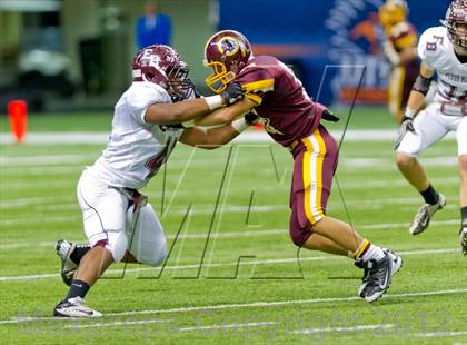 Thumbnail 3 in Flour Bluff vs. Harlandale (UIL 4A Division 1 Area Playoff) photogallery.