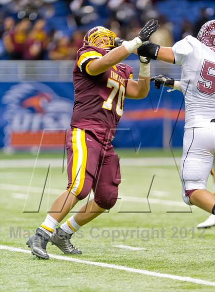 Thumbnail 2 in Flour Bluff vs. Harlandale (UIL 4A Division 1 Area Playoff) photogallery.