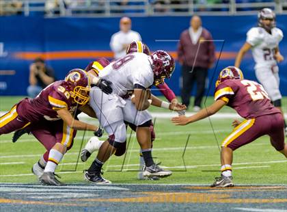 Thumbnail 2 in Flour Bluff vs. Harlandale (UIL 4A Division 1 Area Playoff) photogallery.