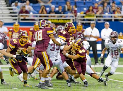Thumbnail 2 in Flour Bluff vs. Harlandale (UIL 4A Division 1 Area Playoff) photogallery.