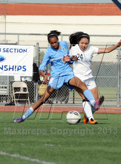 Thumbnail 2 in Downey vs.  Quartz Hill (CIF SS D5 Final) photogallery.