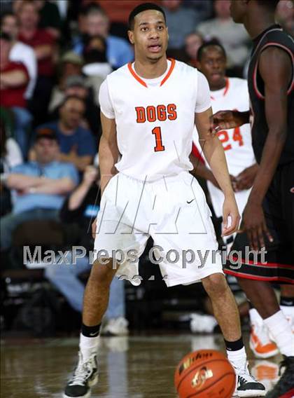 Thumbnail 1 in Burkburnett vs. Mexia (UIL 3A Semifinal) photogallery.